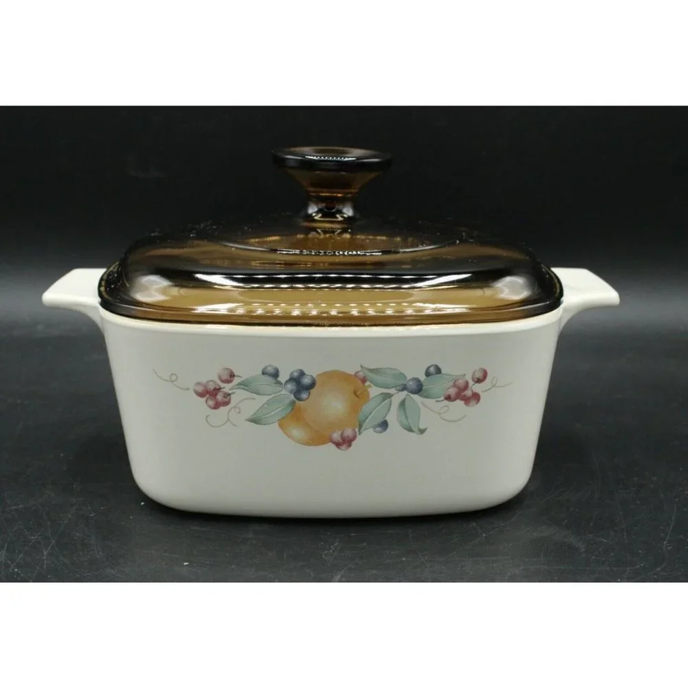 Vintage Corning (A-1 1/2-B) 1 1/2 Liter Casserole Dish Abundance Design & Lid